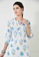 Women Self Design cotton Straight Kurta