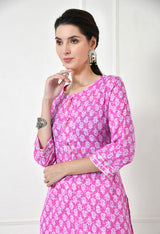 Women Self Design cotton Straight Kurta