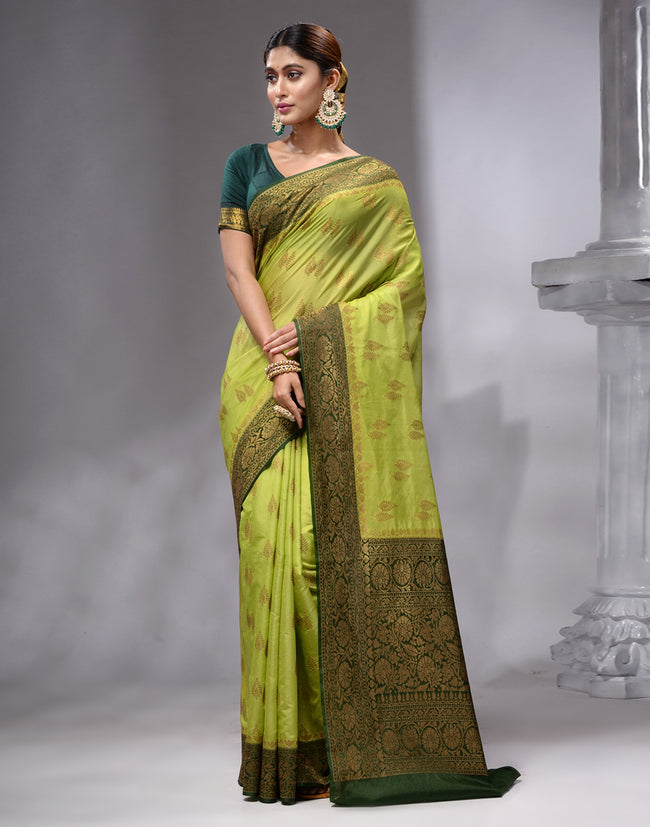 HOUSE OF BEGUM Women's Light Green Banarasi Saree with Zari Work and Printed Unstitched Blouse