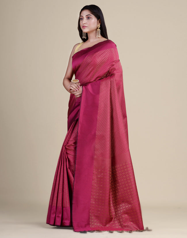 HOUSE OF BEGUM Antique Zari Rani Pink Woven All Over Jacquard Weave Pattern Saree With Rich Brocade Pallu And Blouse And Knitted Tassle At Pallu with Blouse Piece