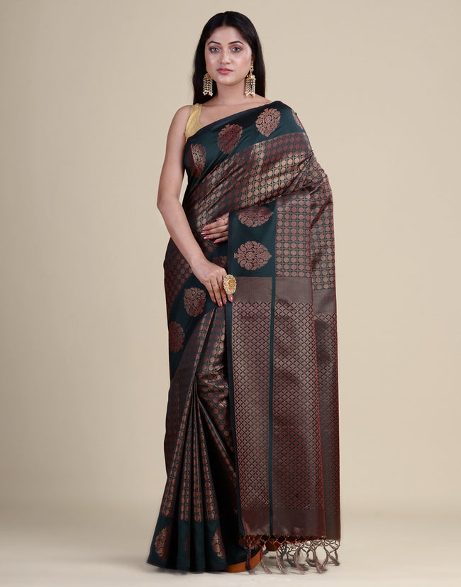 HOUSE OF BEGUM Antique Zari Black Woven All Over Jacquard Weave Pattern Saree With Rich Brocade Pallu And Blouse And Knitted Tassle At Pallu with Blouse Piece