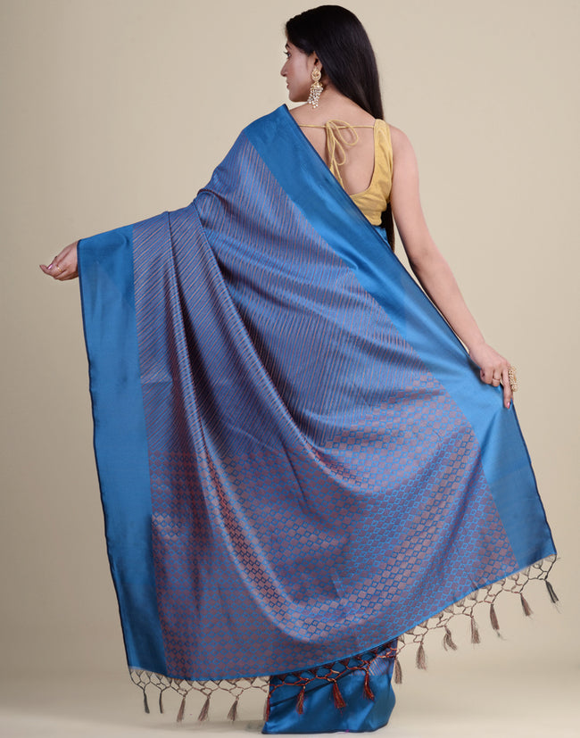 HOUSE OF BEGUM Antique Zari Blue Woven All Over Jacquard Weave Pattern Saree With Rich Brocade Pallu And Blouse And Knitted Tassle At Pallu with Blouse Piece