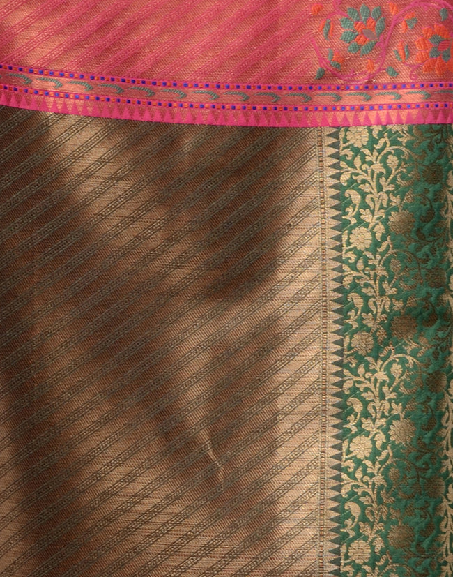 HOUSE OF BEGUM Women's Dark Green Banarasi Saree with Zari Work and Printed Unstitched Blouse