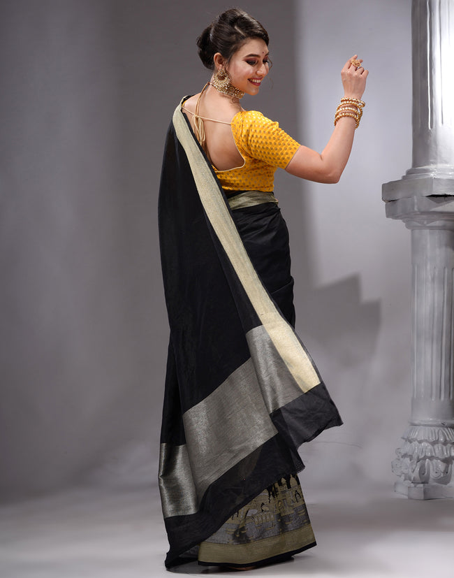 HOUSE OF BEGUM Women's Black Printed Woven Georgette Saree with Unstitched Plain Blouse