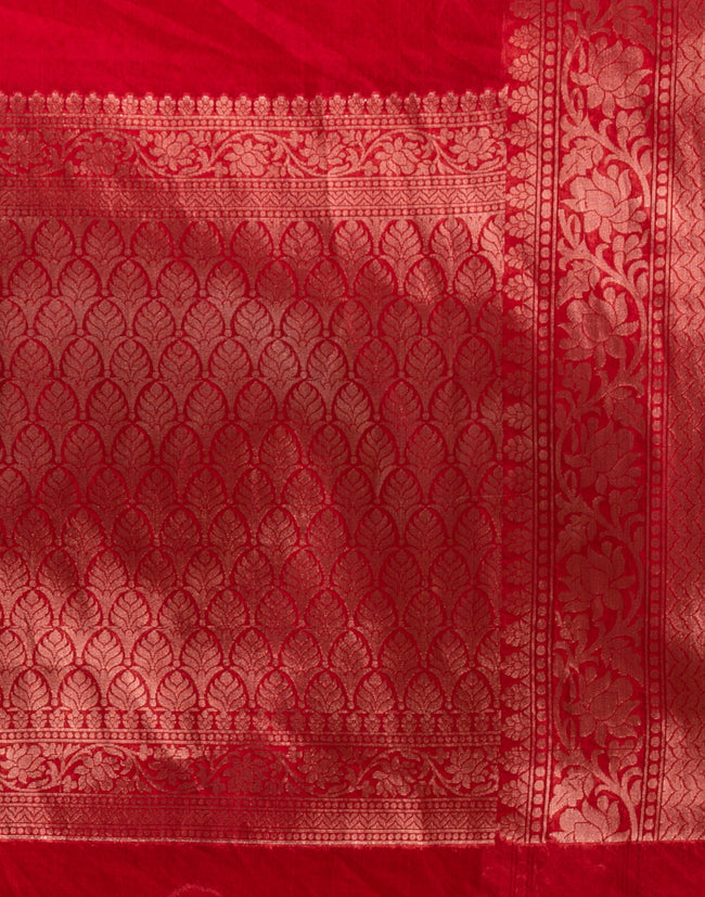 HOUSE OF BEGUM Organza Saree Red With Rose Gold Zari with Blouse Piece