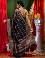 HOUSE OF BEGUM Handloom Black Organza Saree with Blouse Piece-2