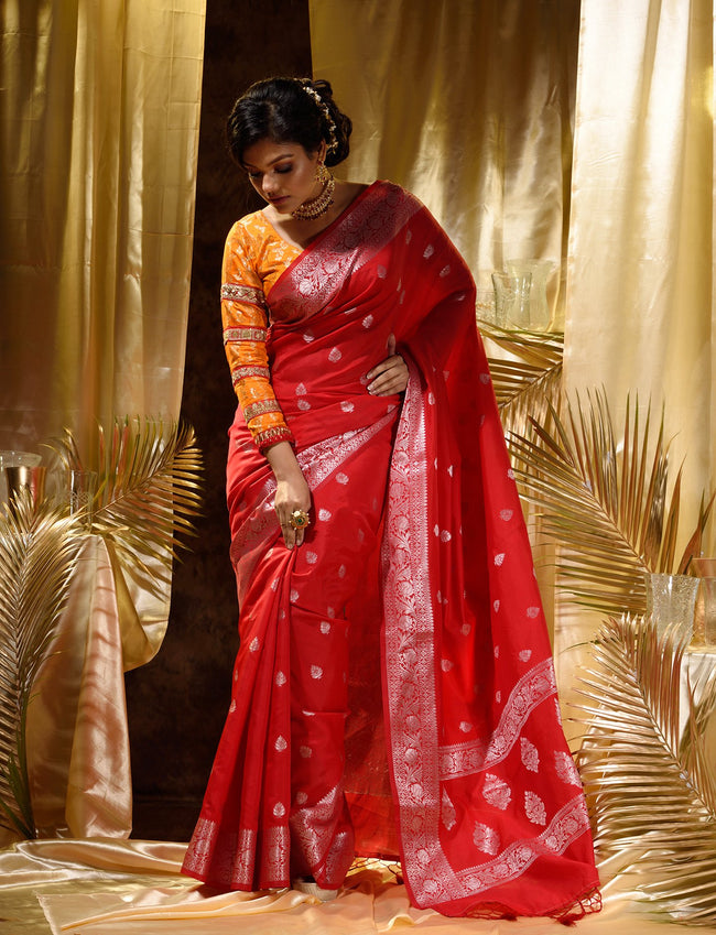 HOUSE OF BEGUM Womens Red Banarasi Silver Buti Silk Saree with blouse piece